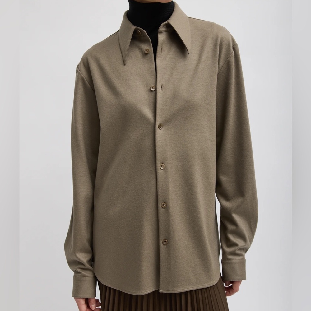 Vince button down